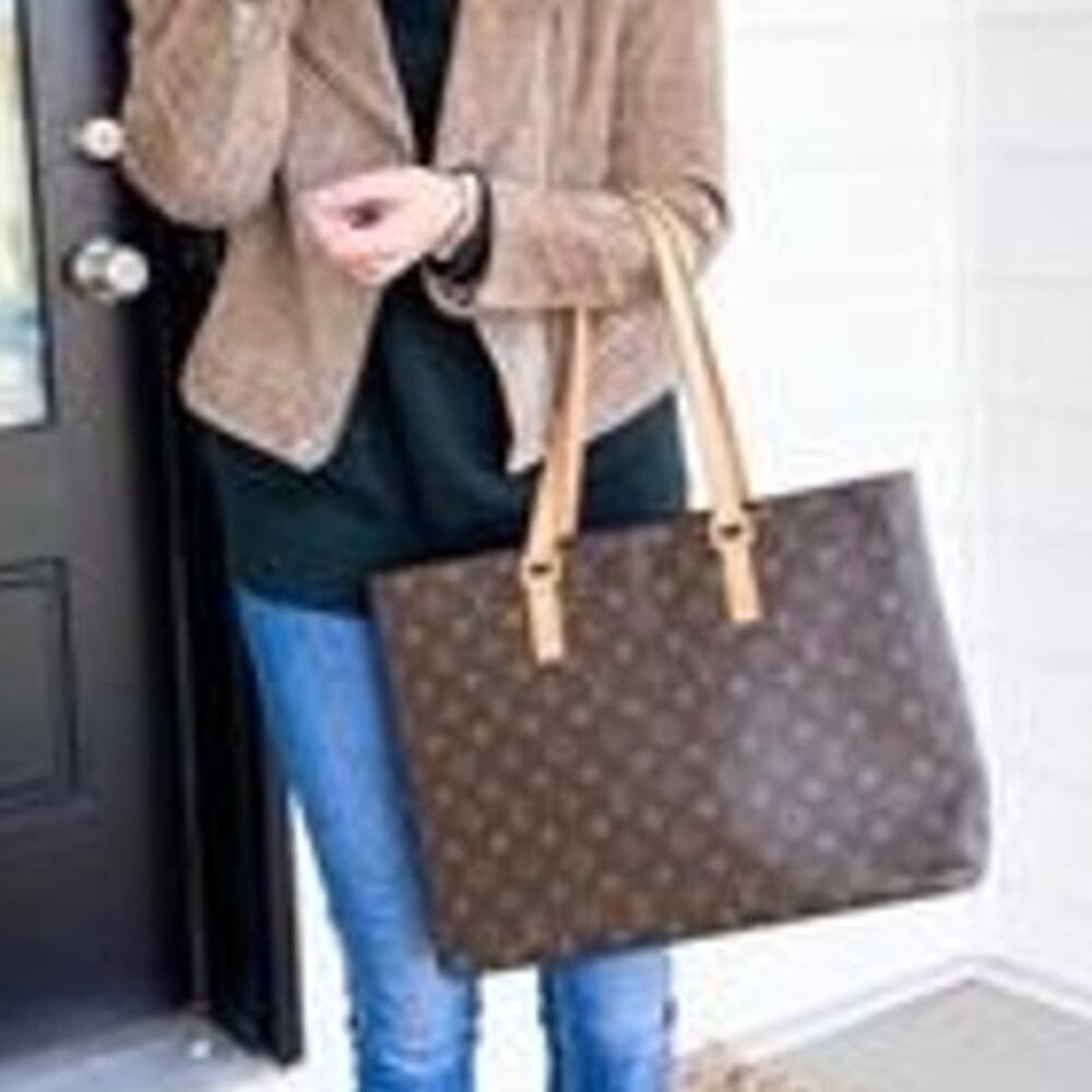 💎✨STUNNING✨💎AUTHENTIC Louis Vuitton Luco